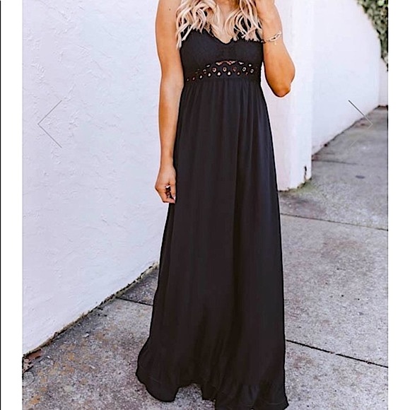 ☃️BOGO50%☃️ 🆕🖤PINK LILY: BLACK Lace Maxi Dress MEDIUM - Picture 1 of 7